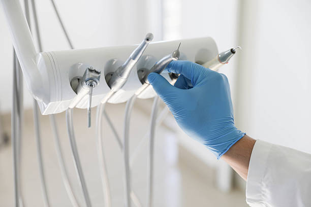Professional Dental Crowns And Bridges technician working in Pistakee Highlands, IL